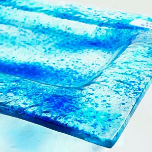 Bandeja Rectangular de Vidrio Azul Decorado - imagen 3