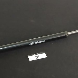 Accesorios para Bicicleta: Inflador, Cámara Innova Rodado 26, Luz LED Trasera y Pedal - imagen 5