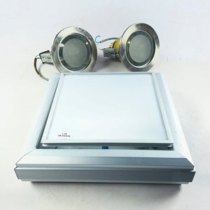 Lote de 3 artefactos de iluminación: Plafón 30x30 cm y 2 focos redondos - imagen 1