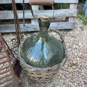 TANQUE DE HIERRO (Averiado) ,PARRILLAS, ATIZADORES, DAMAJUANA DE ANCAP, ROLDANAS, TAPA DE PILETA DE VINOS, TAMIZADORA - imagen 2