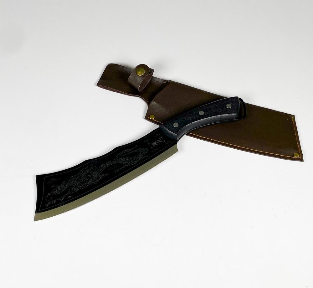Cuchillo hoja de acero labrada 19 cm ,con vaina