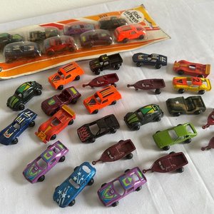 Autos en metal - imagen 3