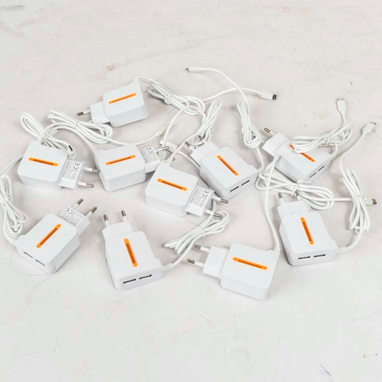 Lote de 10 Fichas Cargadores USB Blancos