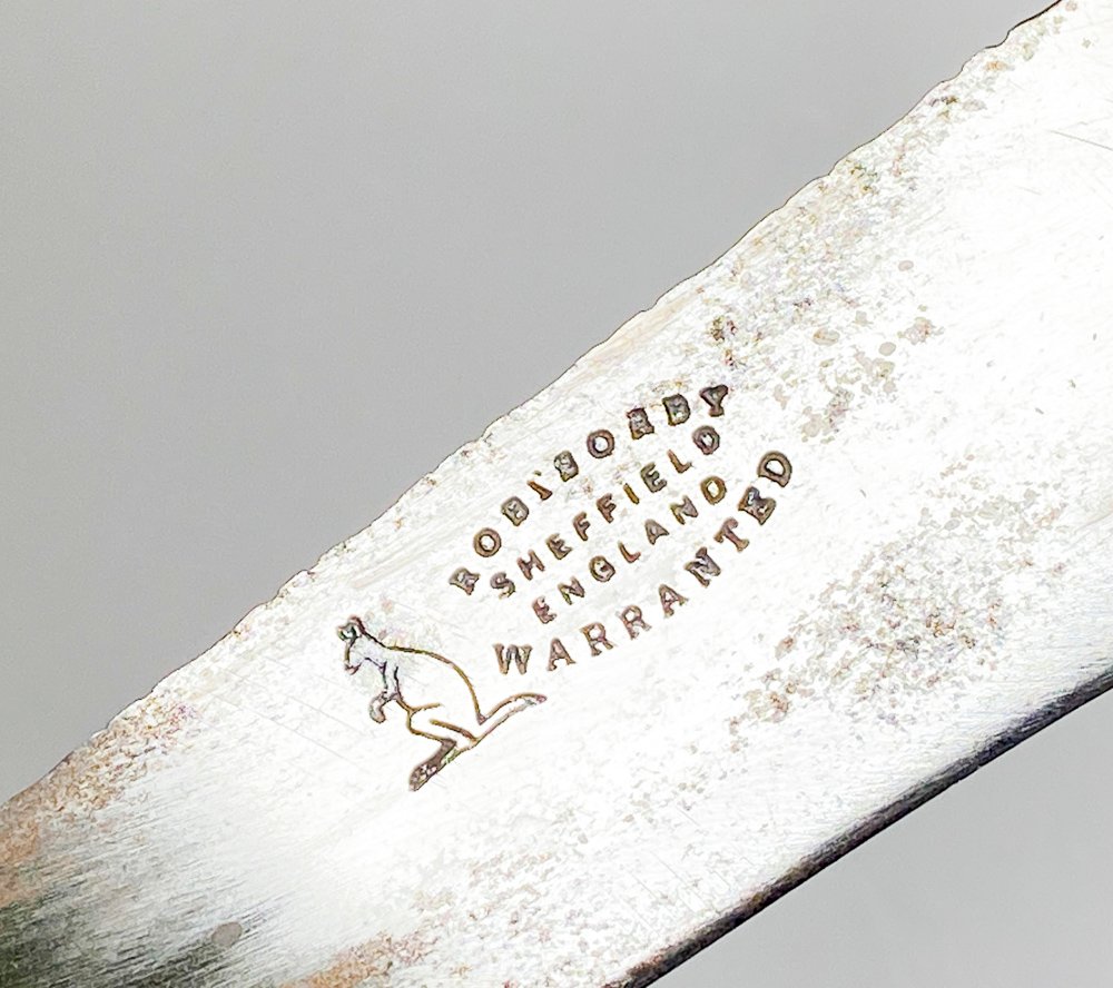 Cuchillo hoja de acero con cabo guampa y vaina - imagen 4