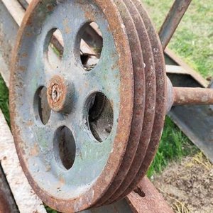 Base de Guinche Eléctrico y Poleas Metálicas - imagen 4