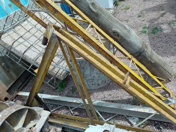Taller de construcción y grúa para venta - imagen 2