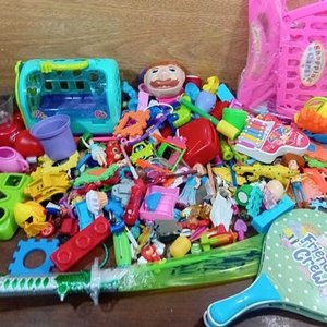 Lote anterior: Gran Lote de Juguetes Variados: Figuras, Bloques y Más