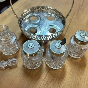 Condimentero Antiguo con 4 Frascos de Vidrio y Soporte Metálico - imagen 4
