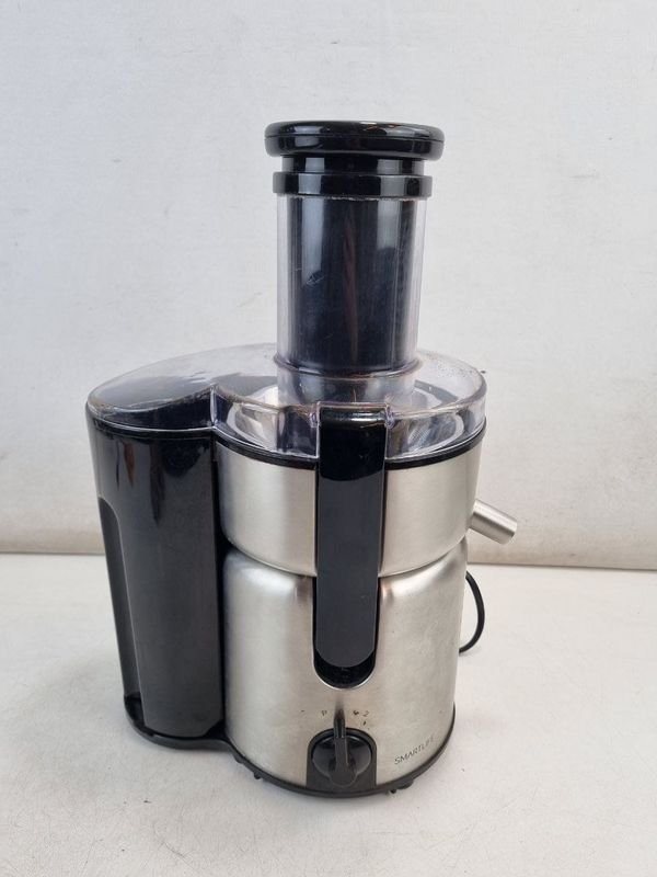 Extractor de Jugos Smartlife Acero y Negro Funcional