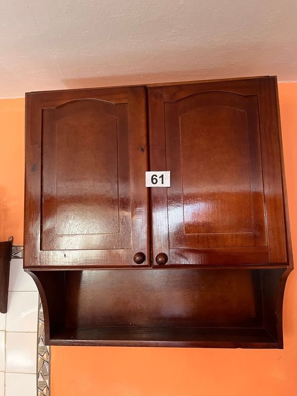 Lote siguiente: Mueble Aéreo con Dos Puertas