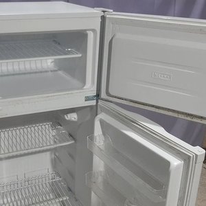 Heladera Blanca con Freezer Eldom - imagen 3