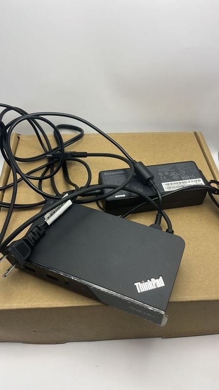 Computadora de torre Lenovo a la venta - imagen 1