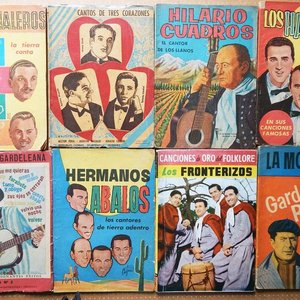Lote anterior: Lote de 8 Cancioneros de Tango y Folklore: Los Chalchaleros, Gardel, y más