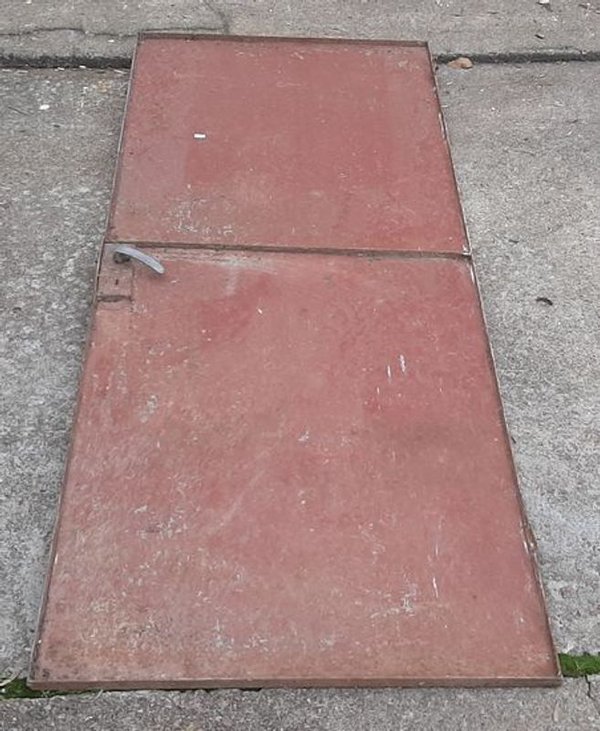 Hoja de Puerta de Hierro y Chapa Roja - imagen 1