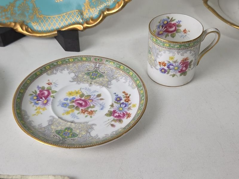 Piezas de porcelana fina y decorativa - imagen 2
