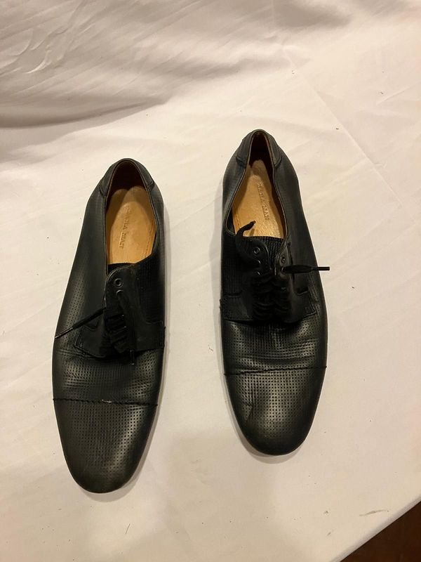 Zapatos de vestir para hombre de color azul oscuro
