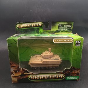 Tanque a Escala 1:72 Bravo Team U.S. M3A2 Bradley - imagen 3