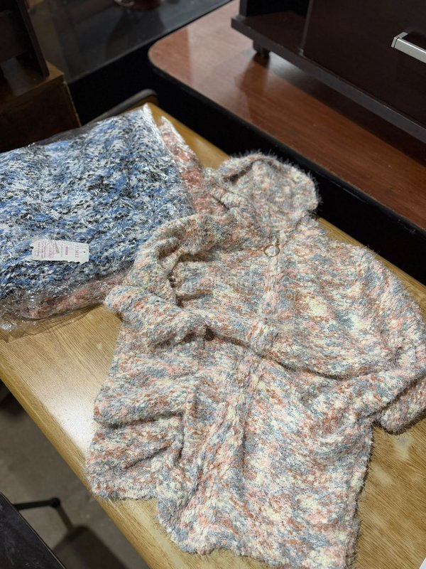Campera Tejida Multicolor con Cierre