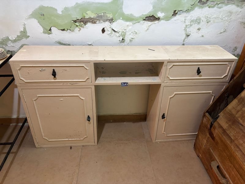 Aparador o Bajomesada de Madera con Puertas y Cajones
