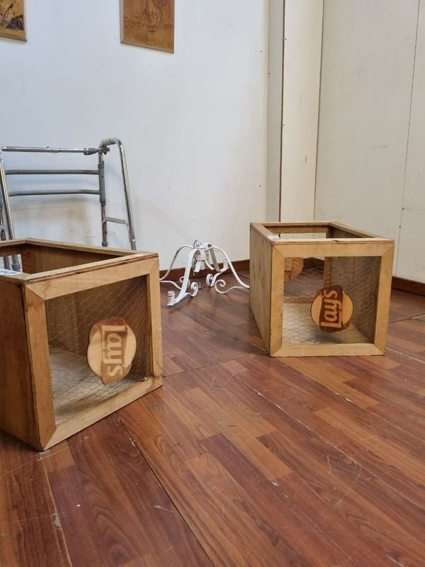 Colección de objetos antiguos y muebles - imagen 3