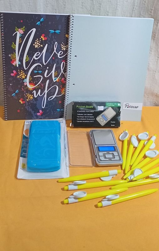 Calculadora científica y balanza digital