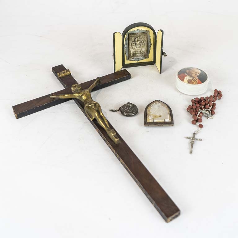 Lote anterior: 5 Piezas religiosas  - Medidas: 36.5x 21 y 3cm 