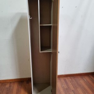 Mueble Auxiliar Vertical con Puerta, Estantes y Perchas - imagen 2