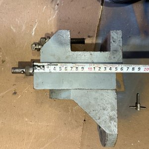 Lote de Accesorios de Precisión para Rectificadora: Platos Magnéticos, Mordazas y Más - imagen 28