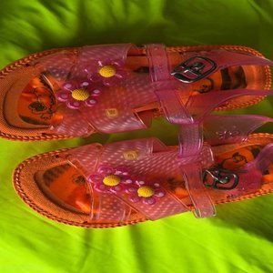Lote anterior: Sandalias Rosadas Transparentes con Flores para Niñas