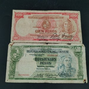 Dos Billetes Uruguayos: 100 y 500 Pesos de 1939 - imagen 2