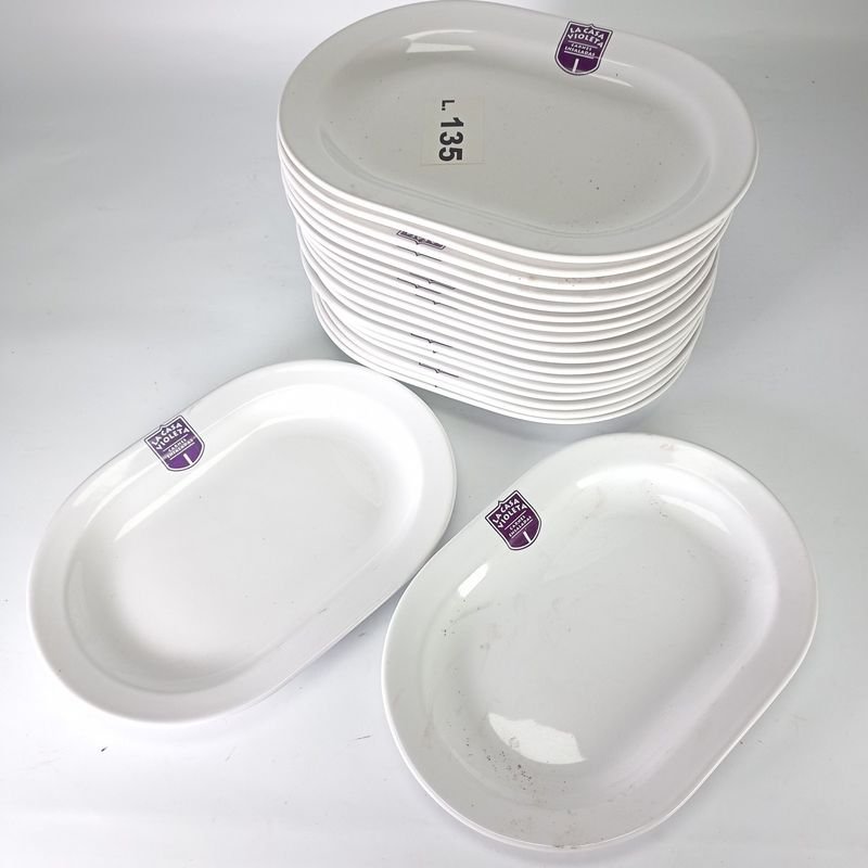 Lote anterior: Platos ovalados en porcelana Olmos con publicidad de La Casa Violeta