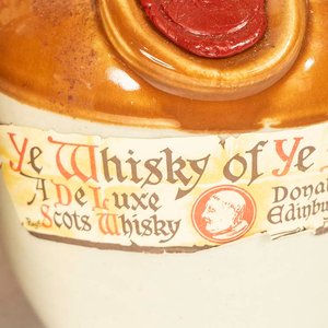 2 Porrones Vacíos de Whisky "Ye Whisky of Ye Monks" con Caja - imagen 2