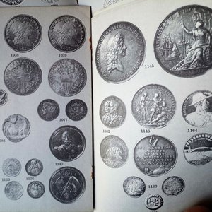 11 Catálogos de Subastas Numismáticas Americanas en Inglés - imagen 3