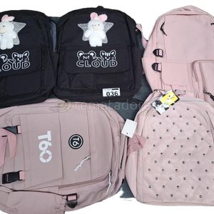Lote siguiente: Lote de 4 Mochilas Escolares Rosas y Negras con Adornos