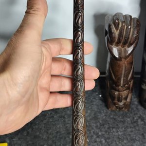 Lote de 3 piezas de madera tallada: cucharón y figuras tribales - imagen 4