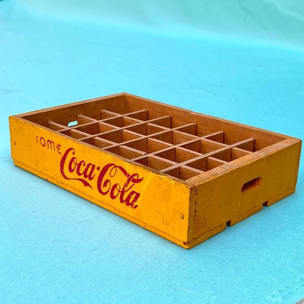 Caja coleccionable de Coca Cola de los años 50 - imagen 1