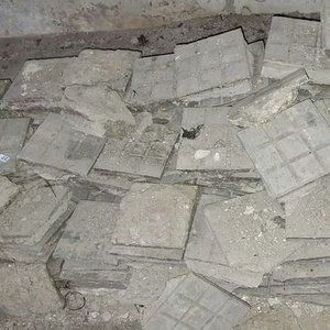 Lote siguiente: Lote de Baldosas Cuadradas Usadas para Construcción