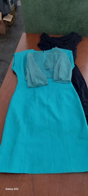 Vestidos de mujer en buen estado - imagen 2