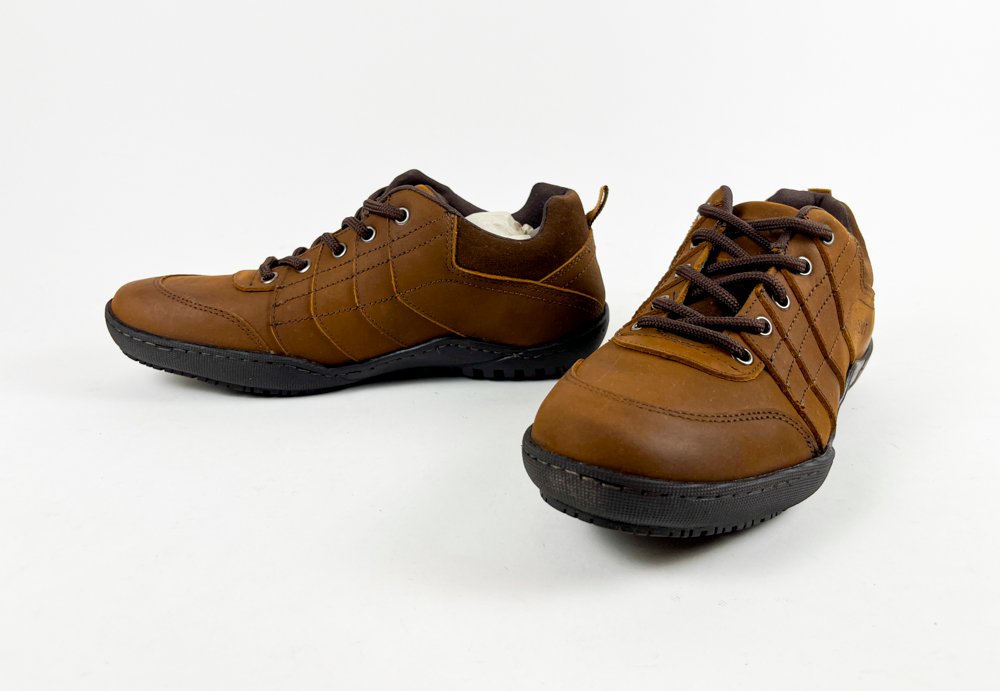 Lote siguiente: Zapatos de cuero de alta calidad, color tabaco