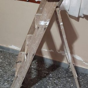 Escalera Plegable de Madera con 4 Escalones - imagen 2