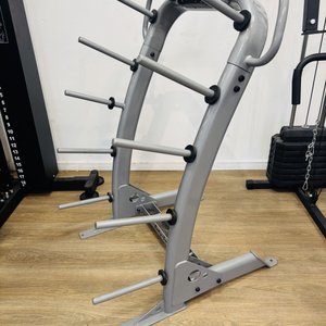Soporte Body-Solid para discos de gimnasio con 20 discos de 5 kg, 28 de 2.5 kg y 16 de 1 kg - imagen 7