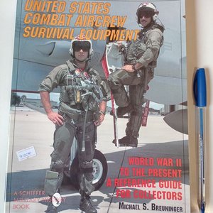 Lote anterior: Libro "United States Combat Aircrew Survival Equipment" - Guía de Referencia Coleccionistas