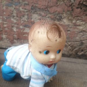 Muñeco Antiguo a Cuerda Bebé Gateador de Hojalata "Crawling Baby" - imagen 3