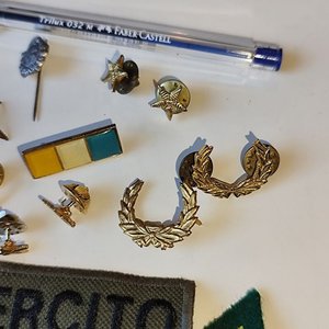 Lote de Insignias y Parches Militares: Ejército Uruguayo - imagen 3