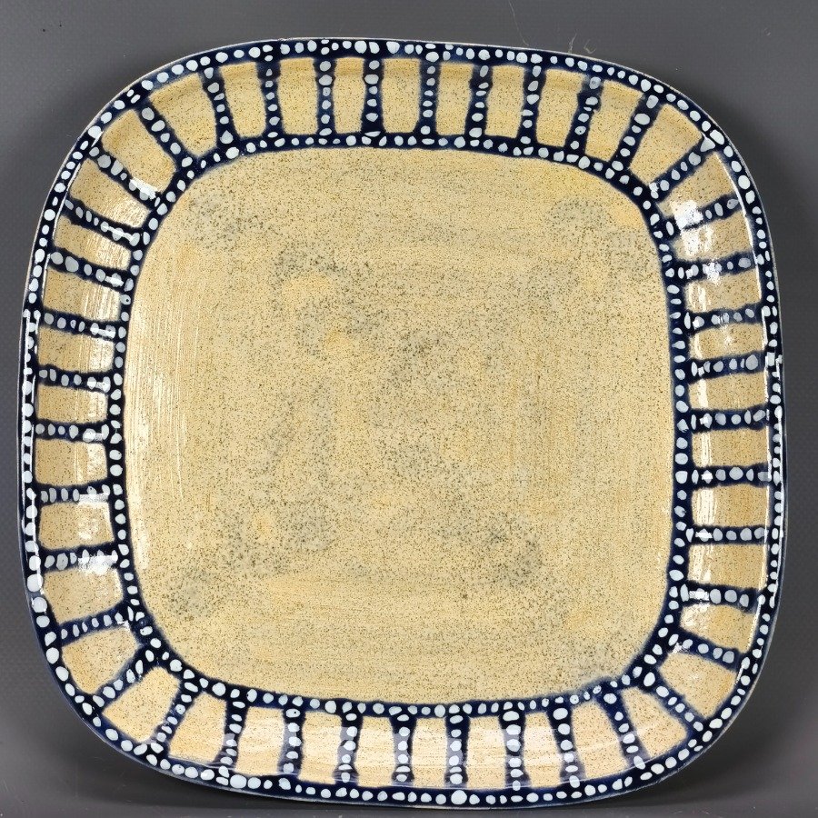 Item 18768 - Image 0