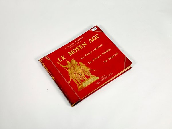 Lote siguiente: Libro de historia medieval con tapa roja
