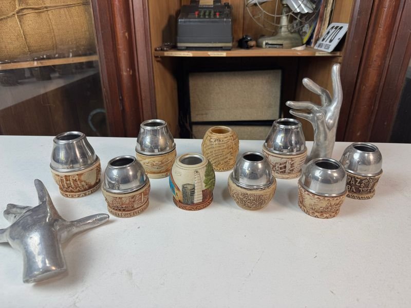 Lotes de vasijas y objetos decorativos
