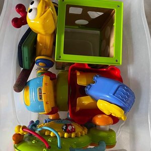 Lote anterior: Caja con Juguetes Varios para Bebés y Niños Pequeños