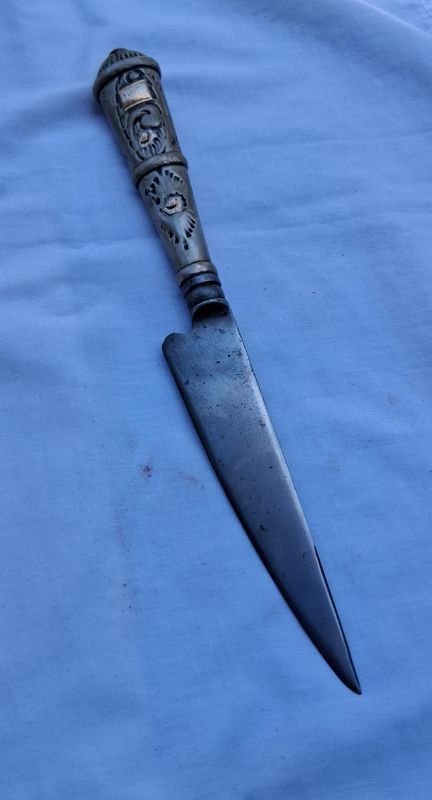 Cuchillo de alta calidad con hoja de 13 cm, plata y oro - imagen 4