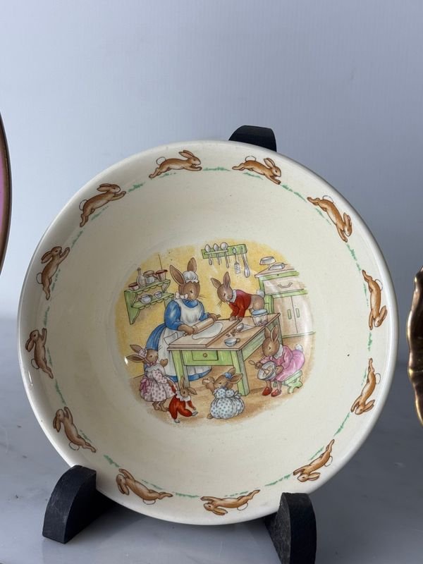 Platos de porcelana alemana, checoslovaca y inglesa para niño - imagen 3